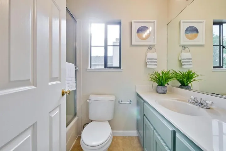 10057 Peninsula Avenue, Cupertino, California 95014
