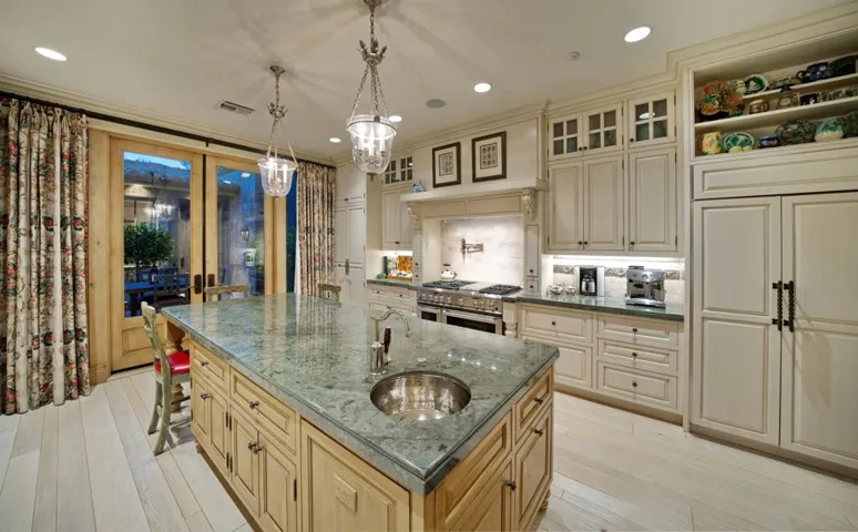 50210 DESERT ARROYO TRAIL 23