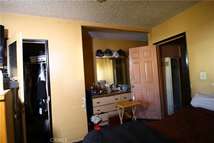 4522 E Rosecrans Avenue, Compton, California 90221