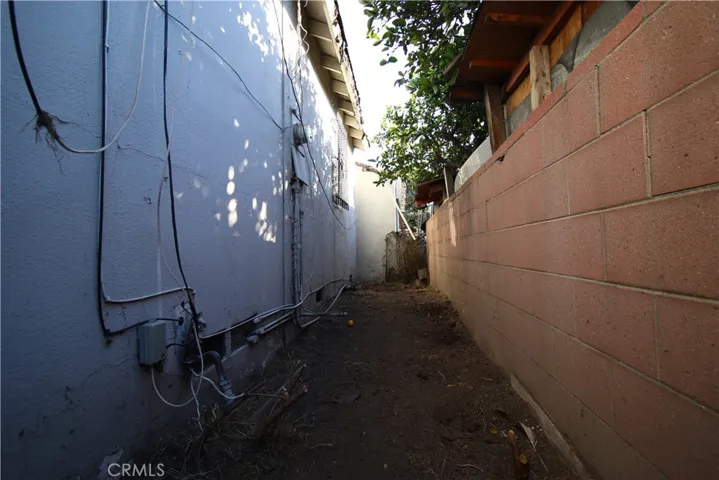 4522 E Rosecrans Avenue, Compton, California 90221