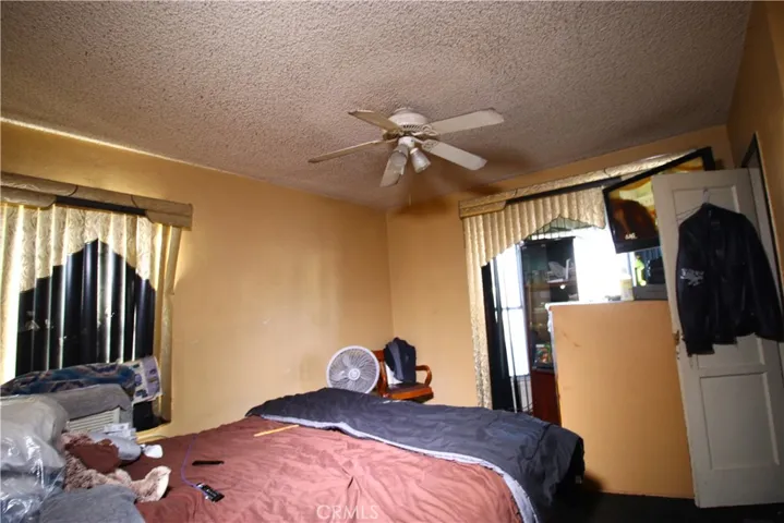 4522 E Rosecrans Avenue, Compton, California 90221