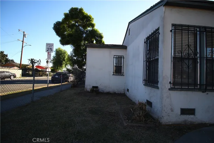 4522 E Rosecrans Avenue, Compton, California 90221