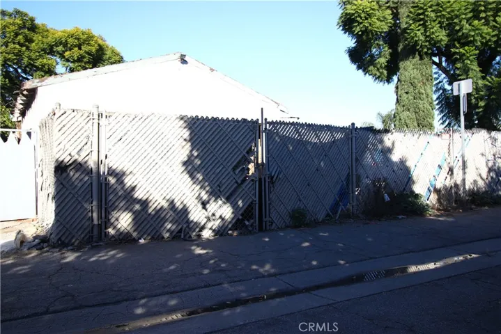 Alley Acces