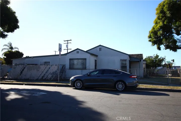 4522 E Rosecrans Avenue, Compton, California 90221