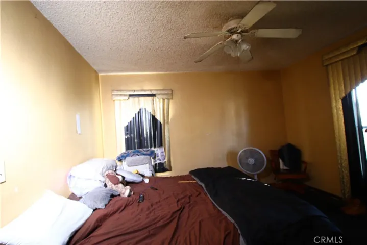 4522 E Rosecrans Avenue, Compton, California 90221