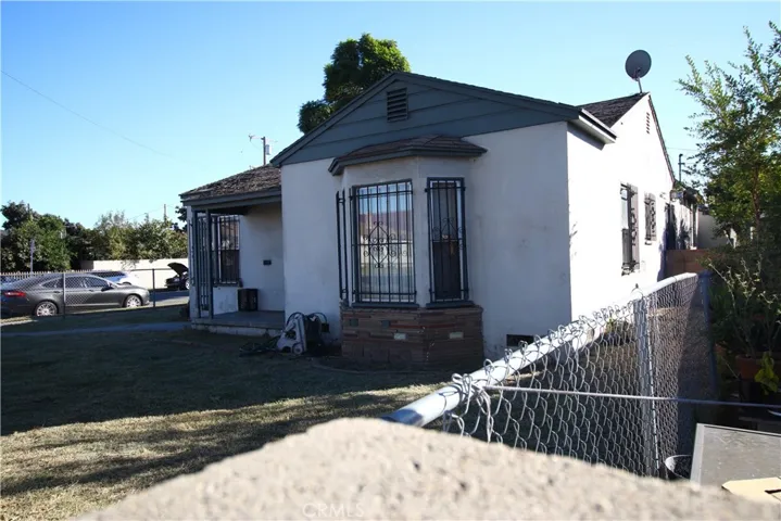 4522 E Rosecrans Avenue, Compton, California 90221