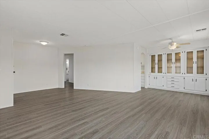 1010 E Bobier Drive 126, Vista, California 92084