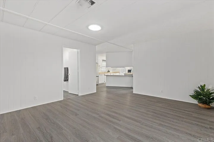 1010 E Bobier Drive 126, Vista, California 92084