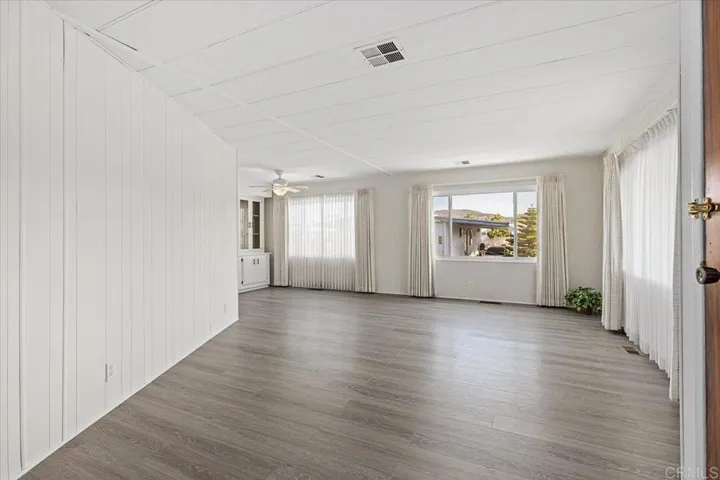 1010 E Bobier Drive 126, Vista, California 92084