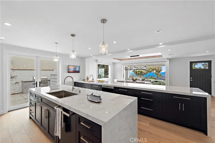 450 Cliff Drive, Laguna Beach, California 92651
