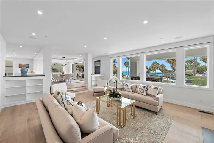 450 Cliff Drive, Laguna Beach, California 92651