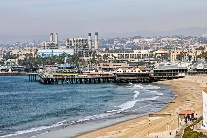 429 S Broadway, Redondo Beach, California 90277