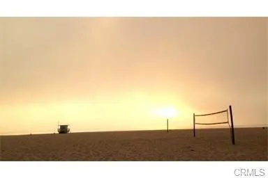 429 S Broadway, Redondo Beach, California 90277