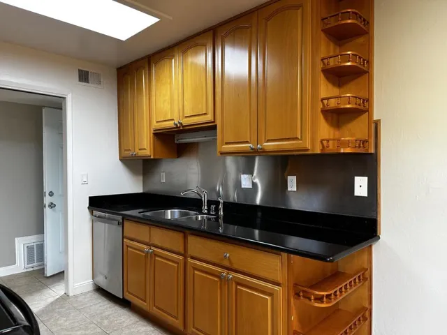 308 Torino Drive 5, San Carlos, California 94070