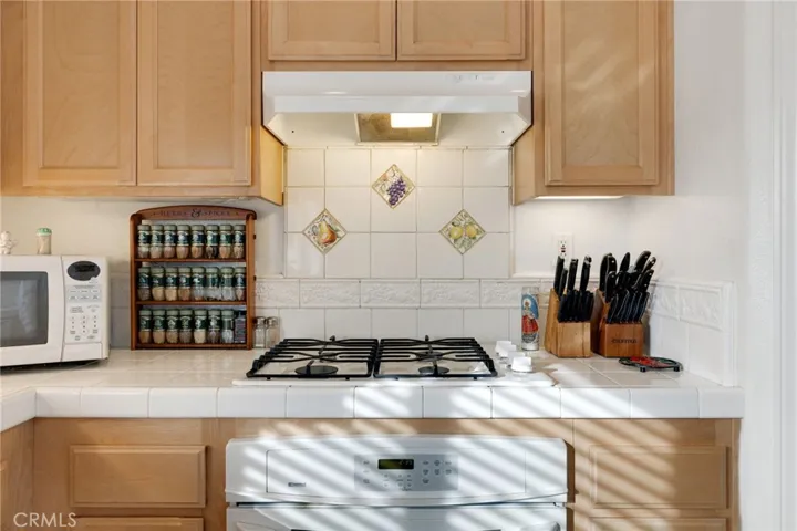 2421 Ellen Lane, Santa Maria, California 93455