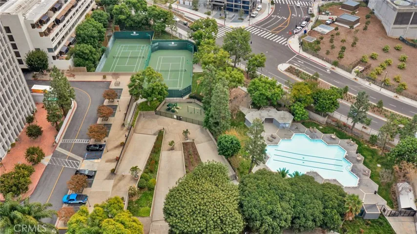 Over 2.5 acres of beautifully landscaped common areas