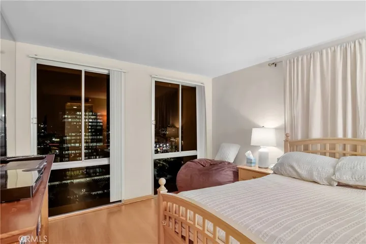 The view of the fountians in the evenings from the primary suite are magical