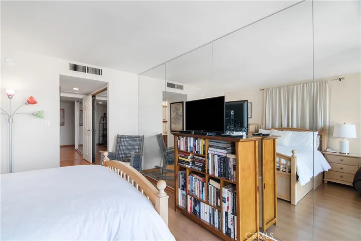 800 W 1st Street 1903, Los Angeles, California 90012