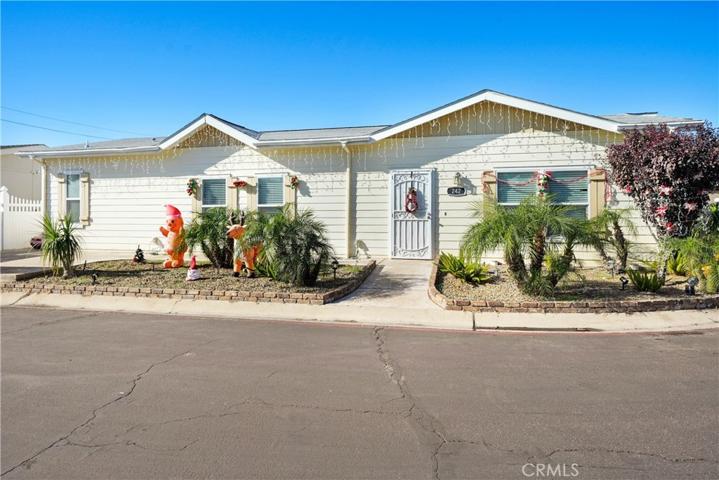 2139 E 4th Street Unit 242, Ontario, California 91764