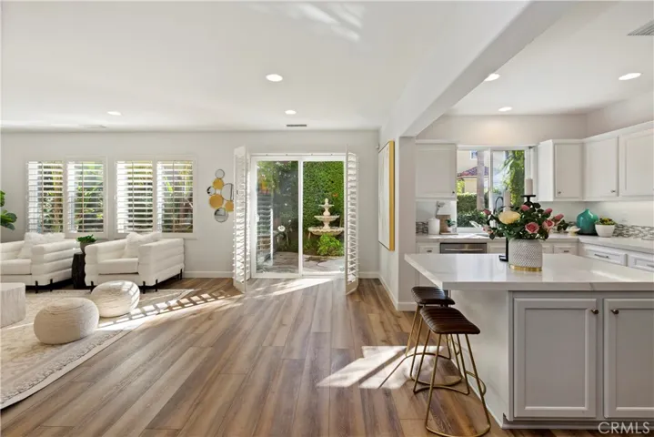 10 Hallwood, Irvine, California 92602