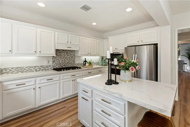10 Hallwood, Irvine, California 92602