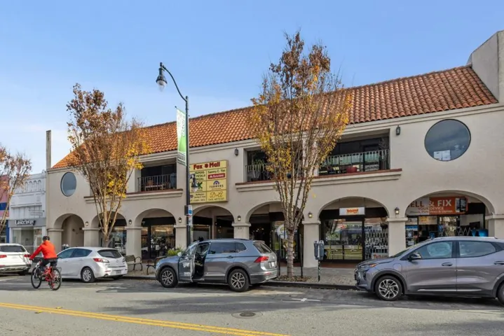 1419 Burlingame Avenue R, Burlingame, California 94010