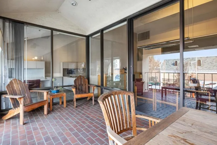 1419 Burlingame Avenue R, Burlingame, California 94010