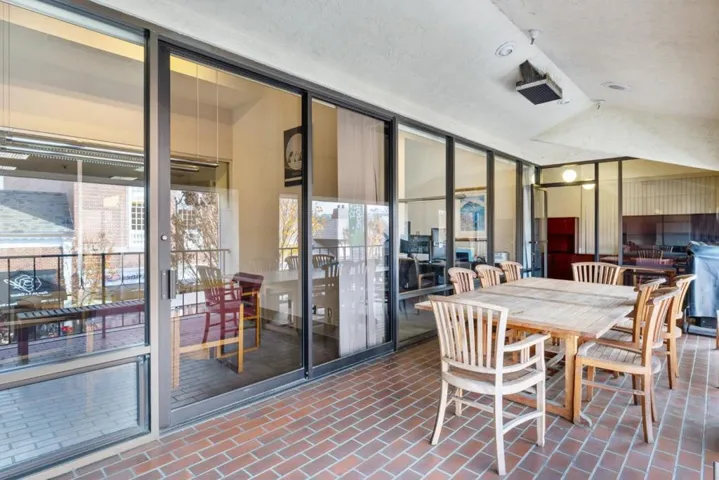 1419 Burlingame Avenue R, Burlingame, California 94010