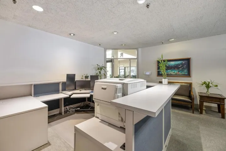 1419 Burlingame Avenue R, Burlingame, California 94010