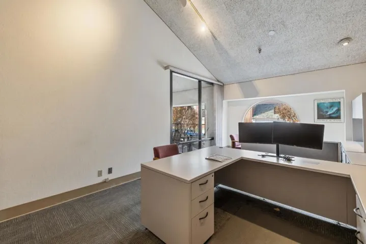 1419 Burlingame Avenue R, Burlingame, California 94010