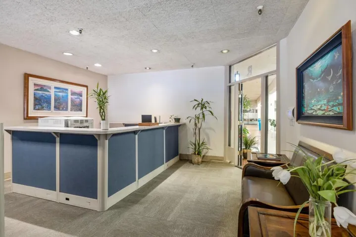 1419 Burlingame Avenue R, Burlingame, California 94010