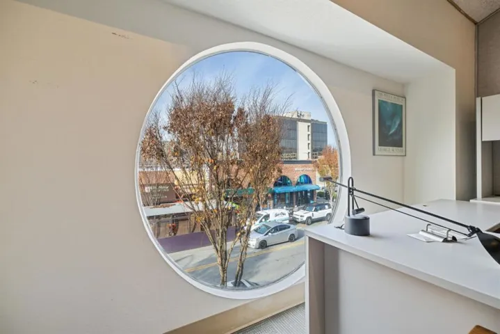1419 Burlingame Avenue R, Burlingame, California 94010