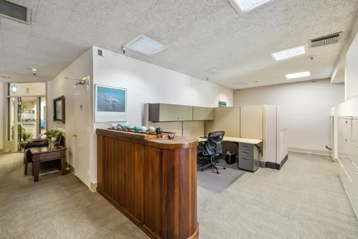 1419 Burlingame Avenue R, Burlingame, California 94010