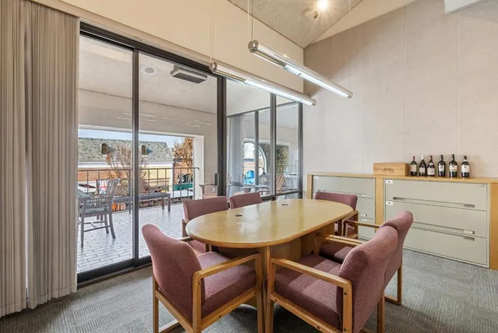 1419 Burlingame Avenue R, Burlingame, California 94010