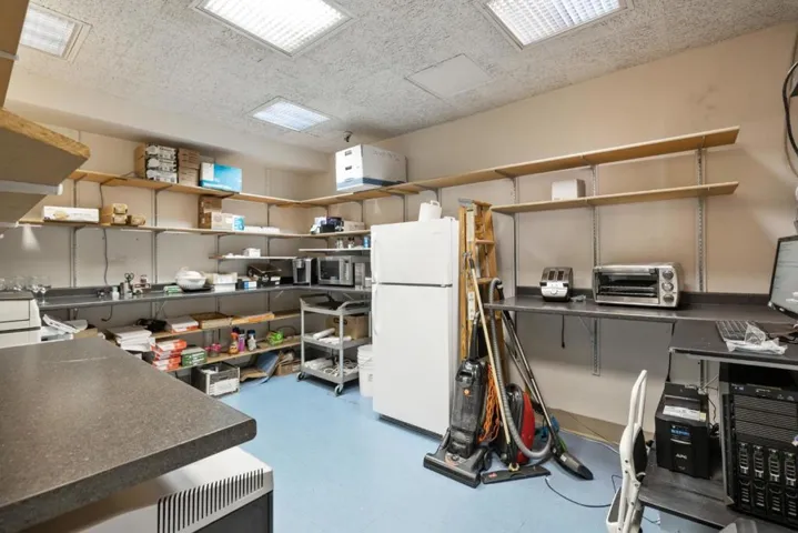 1419 Burlingame Avenue R, Burlingame, California 94010