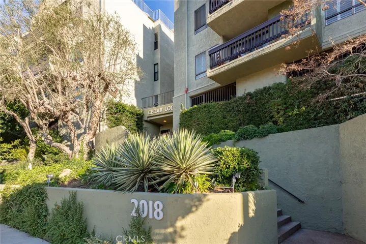 2018 Griffith Park Boulevard 216, Los Angeles, California 90039