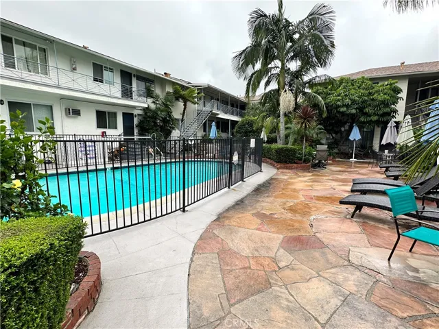 275 N Garfield Avenue 16a, Pasadena, California 91101
