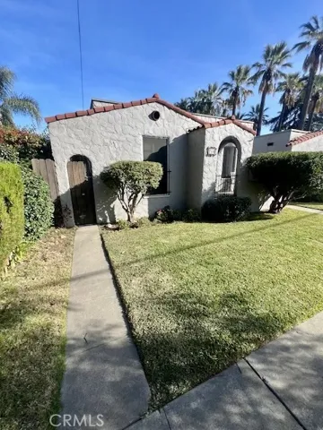 700 N Towne Avenue, Pomona, California 91767