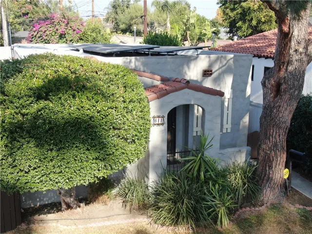 700 N Towne Avenue, Pomona, California 91767