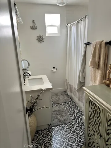 757 Redondo Avenue, Long Beach, California 90804