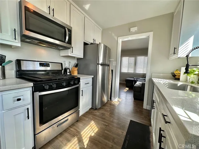 757 Redondo Avenue, Long Beach, California 90804