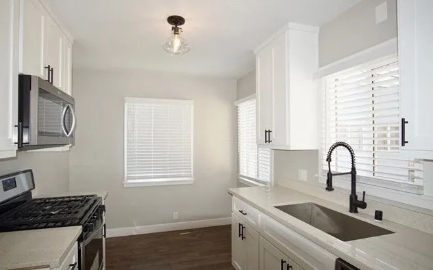 757 Redondo Avenue, Long Beach, California 90804