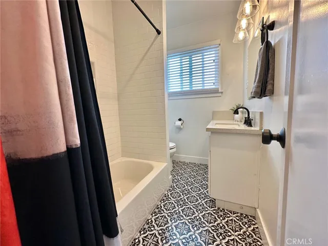 757 Redondo Avenue, Long Beach, California 90804