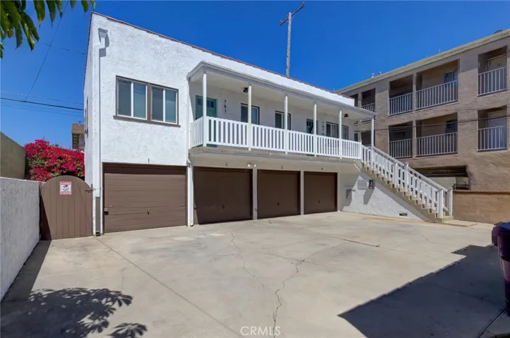 757 Redondo Avenue, Long Beach, California 90804