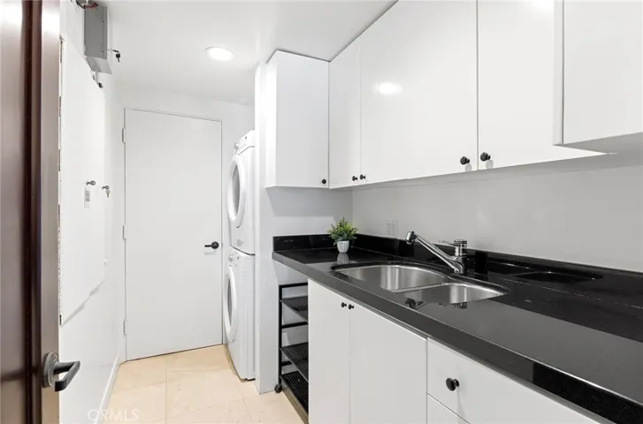 Downstairs Laundryroom