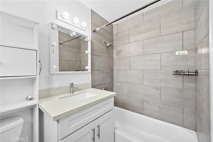 1024 Loma Avenue, Long Beach, California 90804
