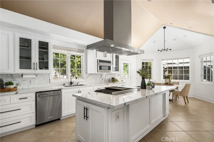 4501 E Cerro Vista Drive, Anaheim Hills, California 92807