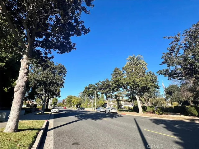 513 N Palm Avenue, Alhambra, California 91801