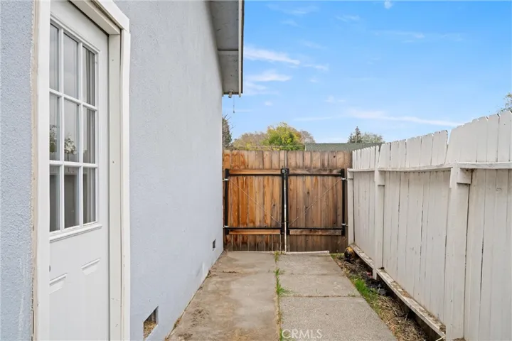 327 N Lassen Street, Willows, California 95988