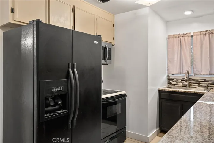 327 N Lassen Street, Willows, California 95988